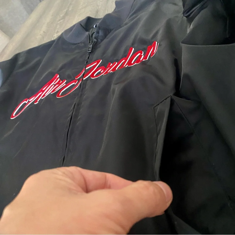 Air Jordan Jumpman RARE Satin Bomber Jacket - Picture 4 of 12
